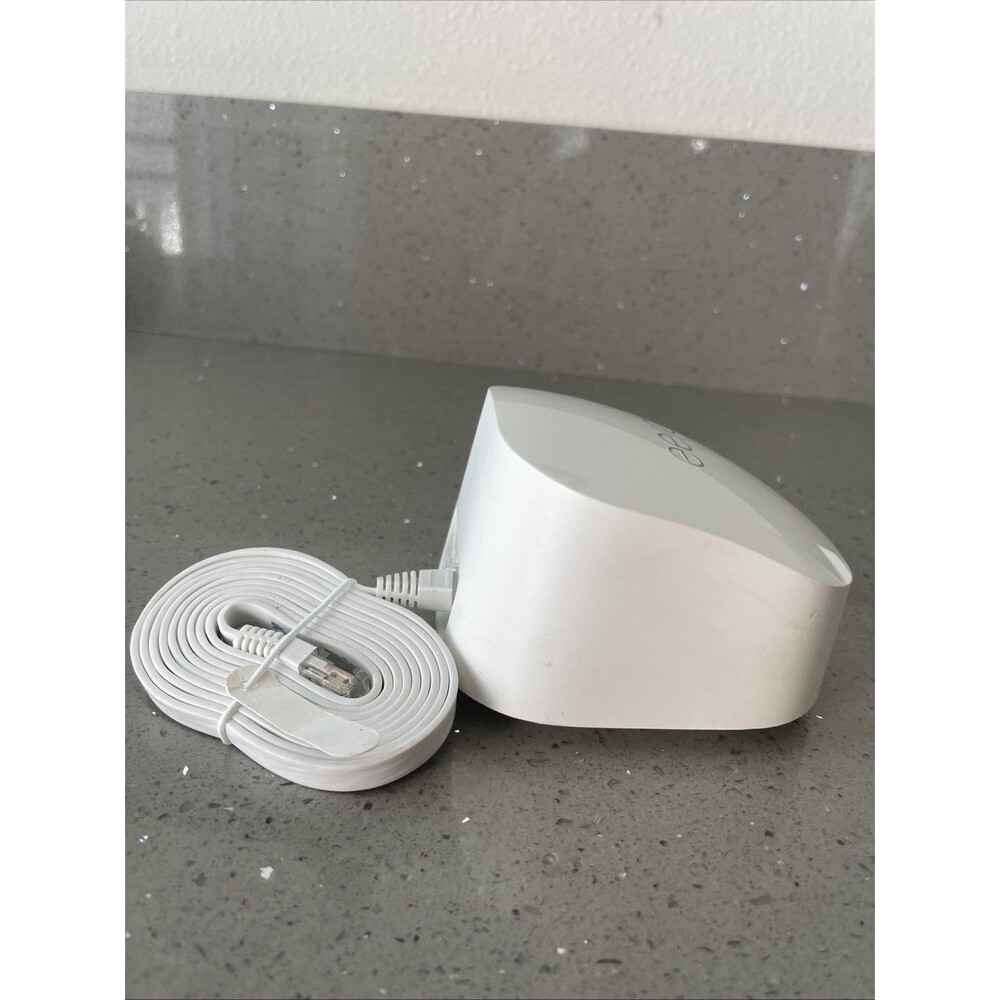 EERO 6 + Plus Dual Band Mesh Wi-Fi 6 Router R010001 - Picture 3 of 7